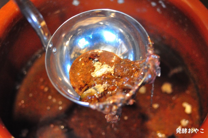 身はほとんど崩れた魚醤